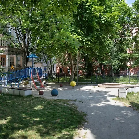 Komfortowy Apartament Blisko Rzeki We Wroclawiu Z Biurkiem I Wanna By Renters شقة